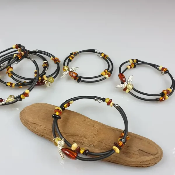 Bracelet en pierres précieuses pour enfants. bracelet en ambre